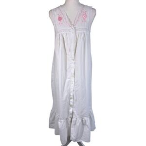 Vintage 70s Ashley Taylor II Nightgown Womens S White Pink Embroidered Lace Maxi